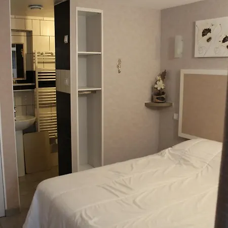 Jujuouragan Apartment *