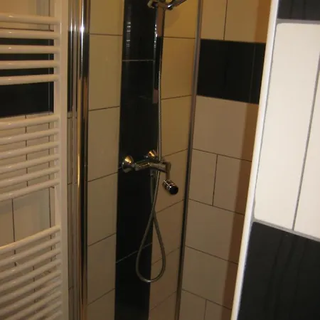 Apartment Jujuouragan