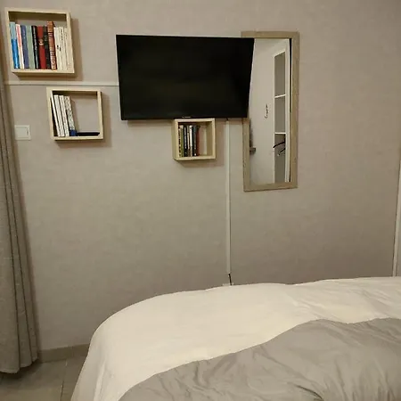 Apartment Jujuouragan